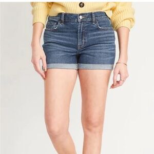Old Navy Denim Semi-Fitted Shorts Sz 2